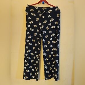 Ladies pants with bulldogs